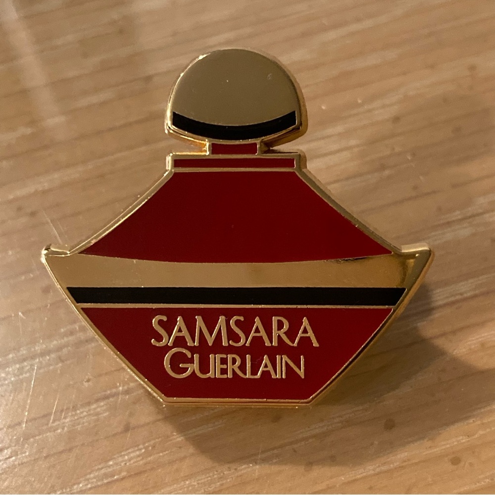 Vintage Samsara by Guerlain Brooch Pin Gold Tone/Enameled 
NEW in package.